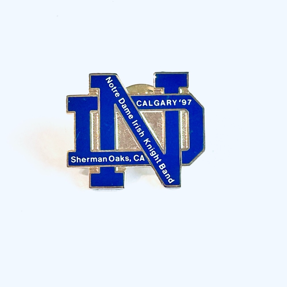 Notre Dame Irish Knight Band Pin
